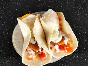 Burrito de pollo con huevos