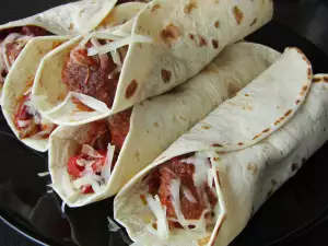 Burrito con albondiguillas de cerdo