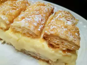 Tarta de hojaldre y crema