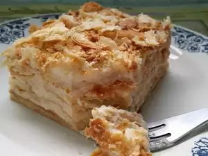 Pastel de hojaldre con crema bávara