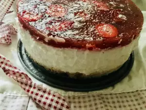 Tarta de queso con gelatina y fresas