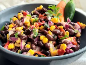 Ensalada de frijoles negros