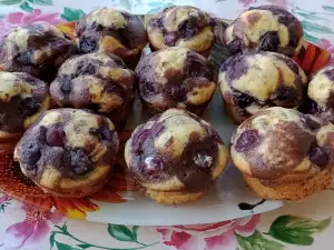 Muffins de cacao con cerezas