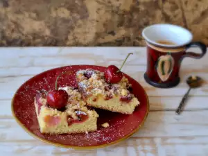 Tarta de cerezas con crumble