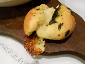 Bolas de ajo con mozzarella