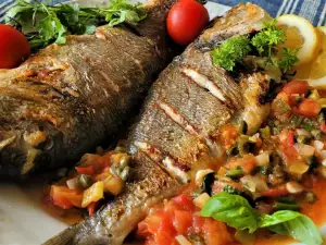 Dorada a la plancha con salsa de tomate y alcaparras