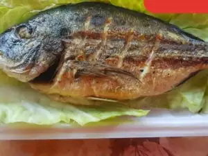 Dorada en la sartén grill