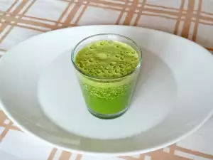 Batido detox con espinacas y apio