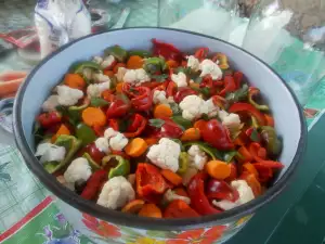 Pimientos, zanahorias y coliflor en tarros de 3 litros