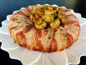 Puré de patatas envuelto en bacon con champiñones