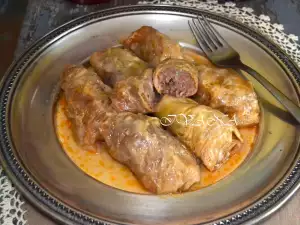 Rollos de col rellenos de carne (Sarma)