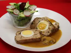 Terrina de carne con salsa de cerveza negra y boletus