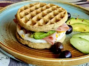 Gofres keto con harina de almendras y harina de girasol