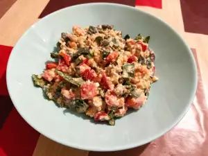 Ensalada de quinoa con aderezo de requesón