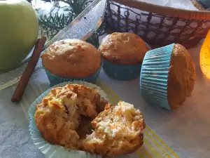 Magdalenas navideñas con manzanas y canela