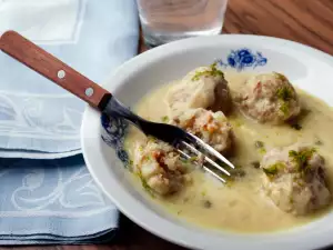 Albóndigas fricasé