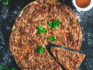 Lahmacun con pan Lavash