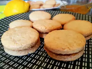 Galletas con mermelada para niños