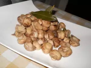 Champiñones marinados caseros