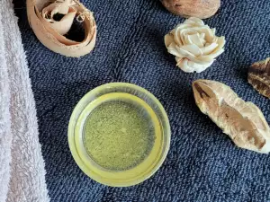 Mascarilla facial con miel y aceite de coco