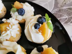 Mini tartas de queso con mango y lima