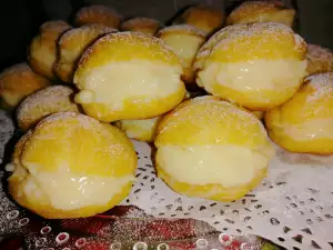 Mini éclairs con pudín de vainilla