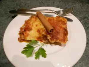 Moussaka con berenjenas y salsa bechamel