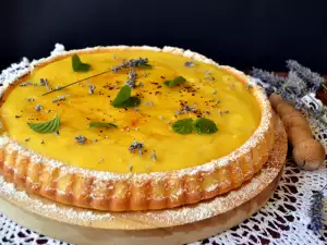 Tarta de limón y lavanda