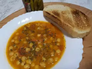 Potaje de garbanzos al estilo rústico