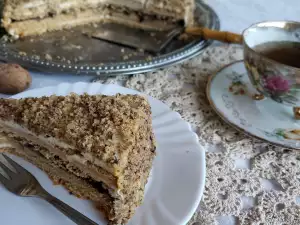 Tarta de nueces con mermelada de arándanos