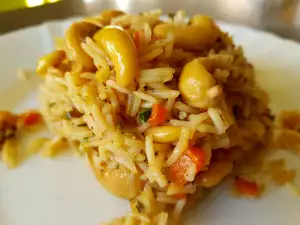 Arroz basmati con anacardos y piñones