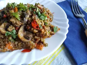 Arroz con champiñones, espinacas y pimientos