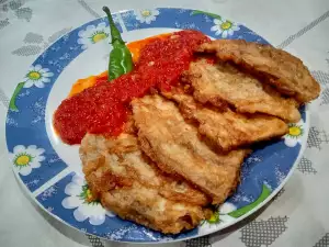 Berenjena rebozada con salsa de tomate