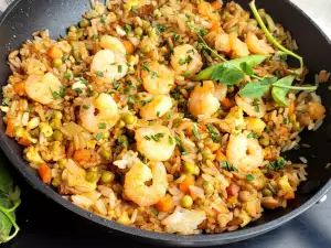 Arroz frito con gambas