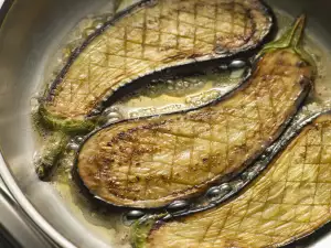 ¿Cómo quitar el amargor de las berenjenas?