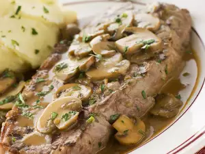 Carne guisada con champiñones