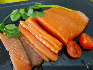 Salmón marinado en sal (Pastarmi de salmón)