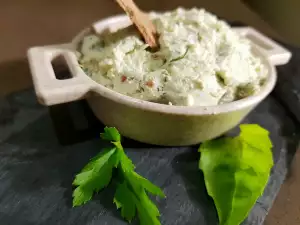 Paté de queso de cabra con hierbas aromáticas y frutos secos