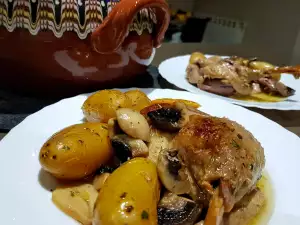 Pato con champiñones y patatas a la cazuela