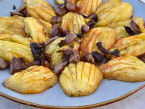 Patatas con champiñones al horno