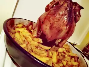 Pollo asado con cerveza y patatas