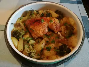 Pollo con patatas y brócoli al horno