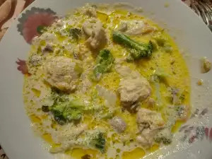 Pollo con brócoli y leche