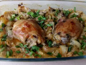 Pollo encebollado al horno