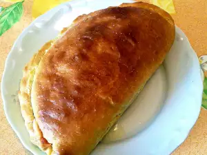 Pizza Calzone con carne picada