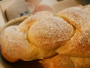 Bollos trenzados con nata (Treccine Soffici)