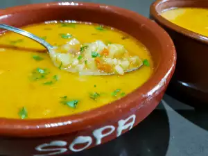 Sopa de patata con chirivía (receta vegana)