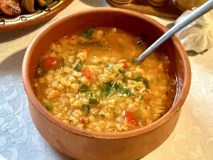 Guiso de lentejas rojas con verduras