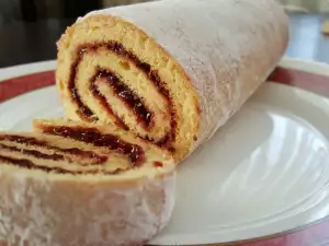 Brazo de gitano con confitura de frutas