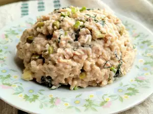 Ensalada con cuscús árabe y atún